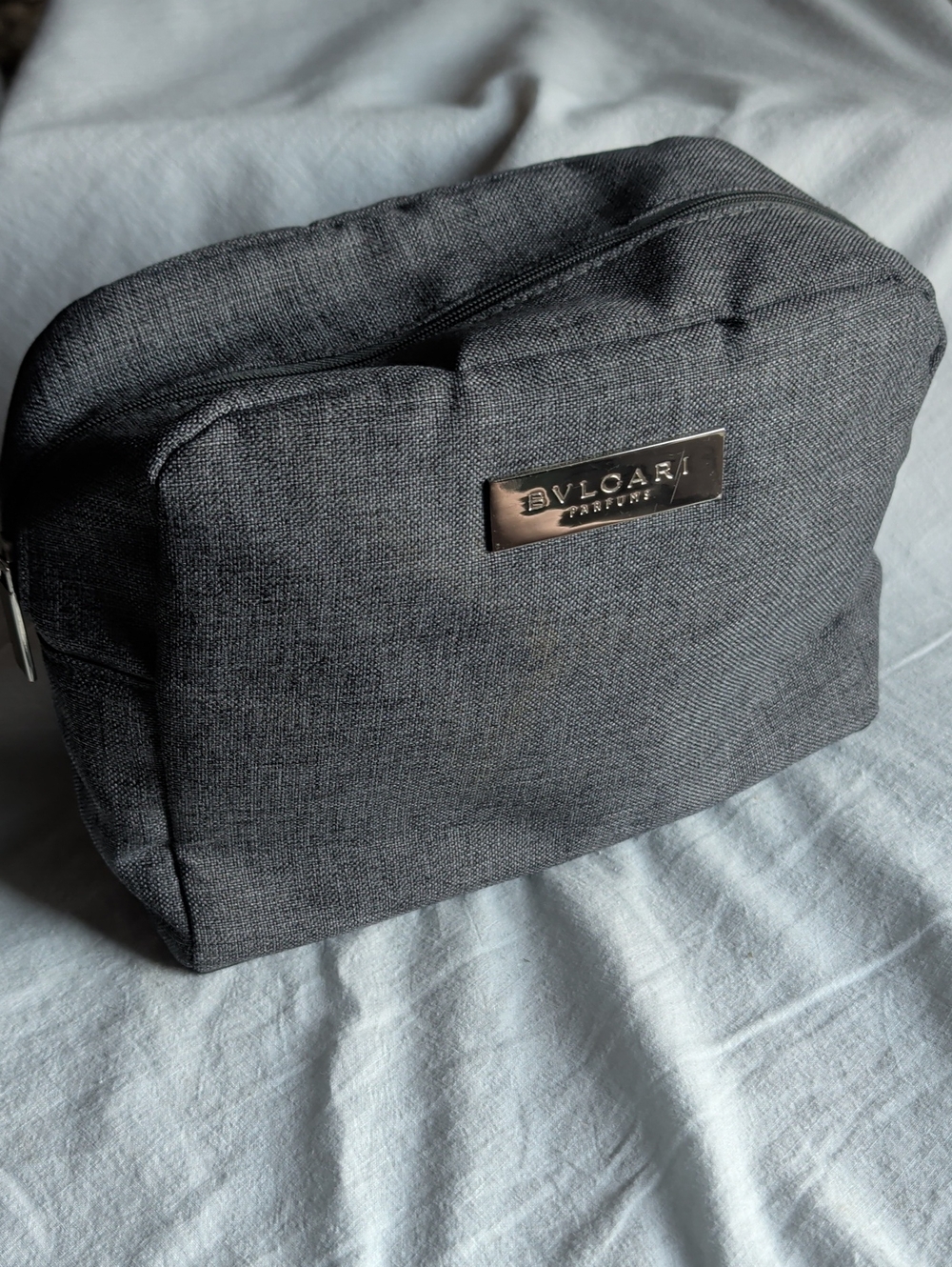 Bulgari Dark Gray Men's Toiletry Bag with Metal Logo Plate Business Travel Vaca